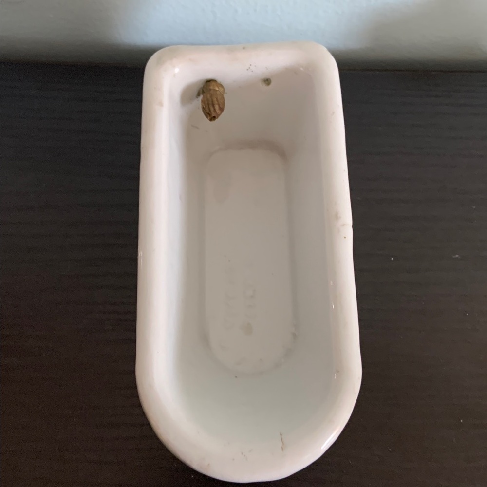 Porcelain Doll/Mini House Tub and Sink - Picture 4 of 13